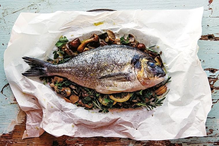 Риба ципура със зеленчуци на фурна 5 paper baked sea bream with mushrooms 46417 2