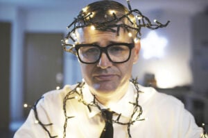 Коледната украса, коледната музика.