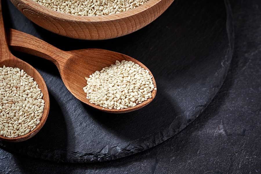 Сусамово масло - какви полезни свойства крие? 6 Сусамово масло.