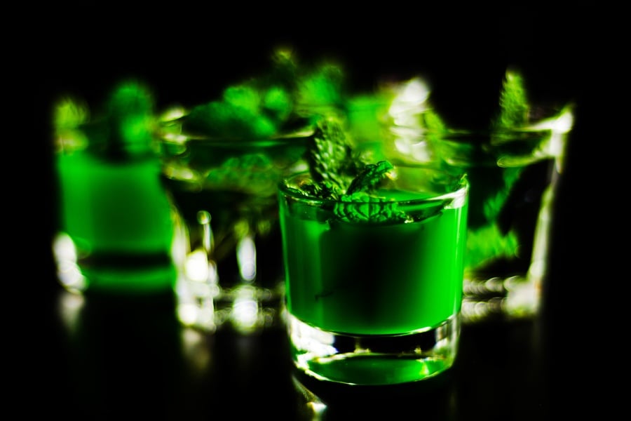 Коктейли с мента.