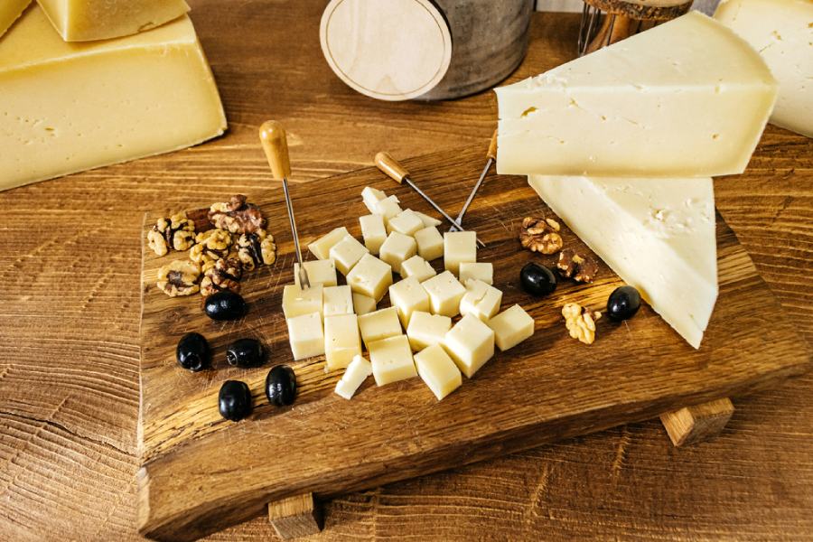 Супа с пушено топено сирене и зеленчуци 5 Супа с пушено топено сирене.