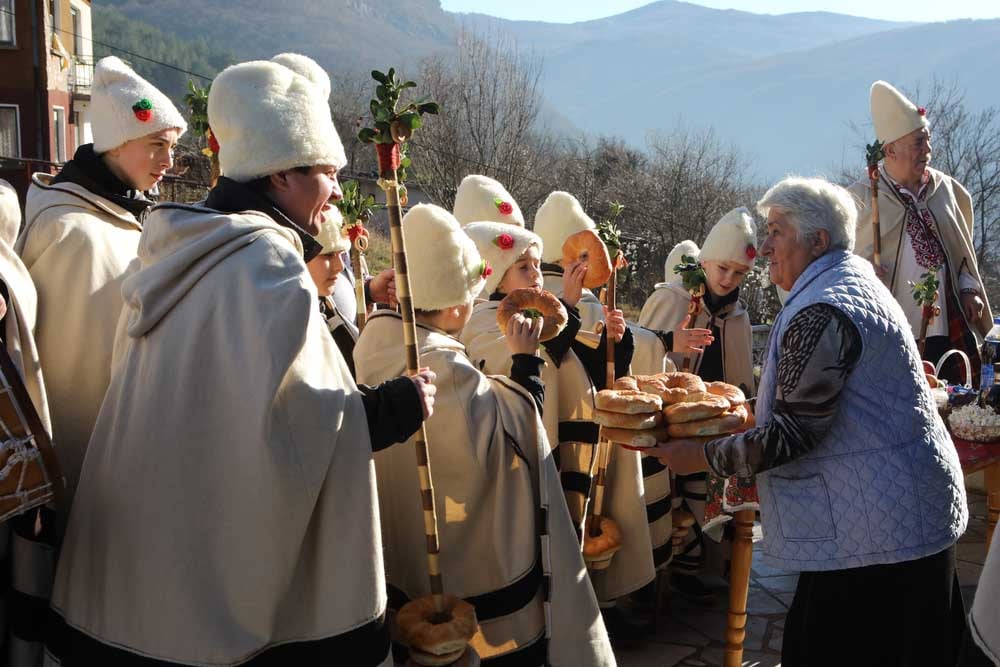 Коледари, коледуване.