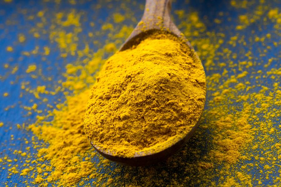 Чист берберин в лъжица.