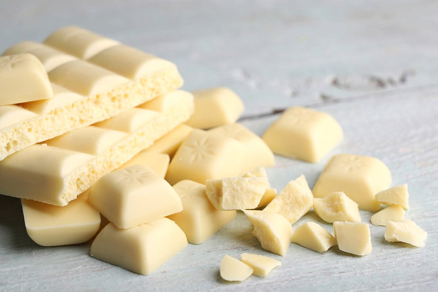 Бял шоколад.