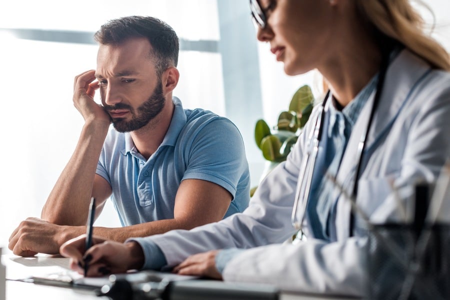 Цистокопия – пациент на преглед.