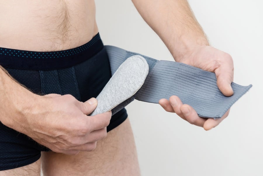 Херниален колан за ингвинална херния.