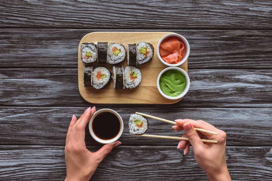 суши и уасаби