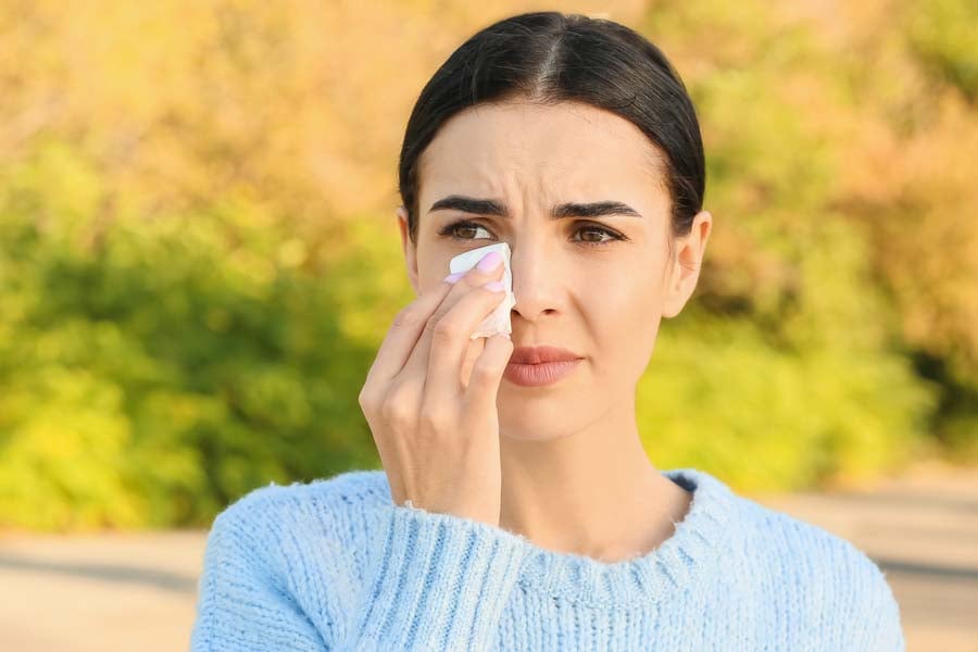 жена с алергичен конюнктивит