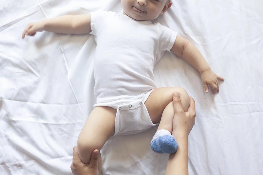 дисплазия на тазобедрената става при бебе