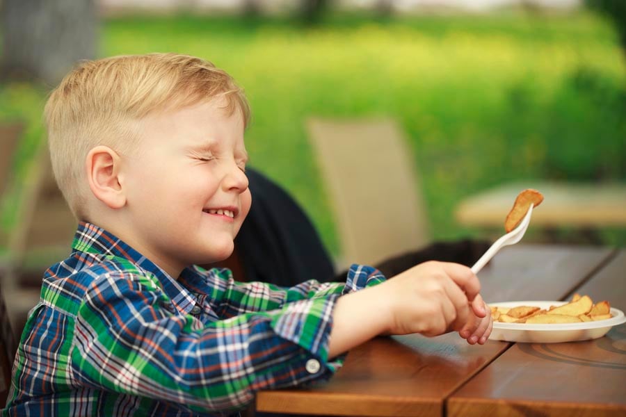 сензорни игри с храна