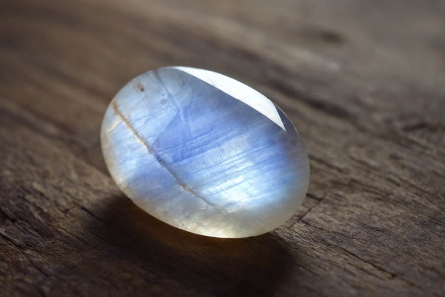 камък според зодията