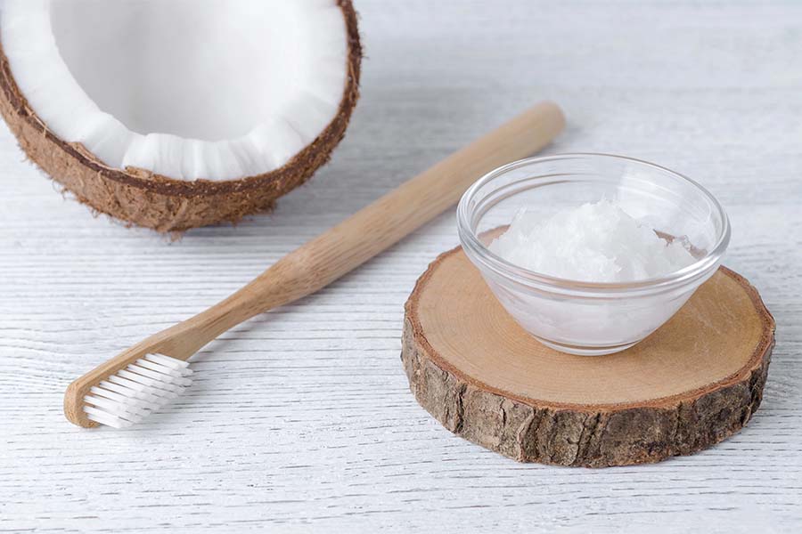 Кокосово масло за уста, oil pulling.