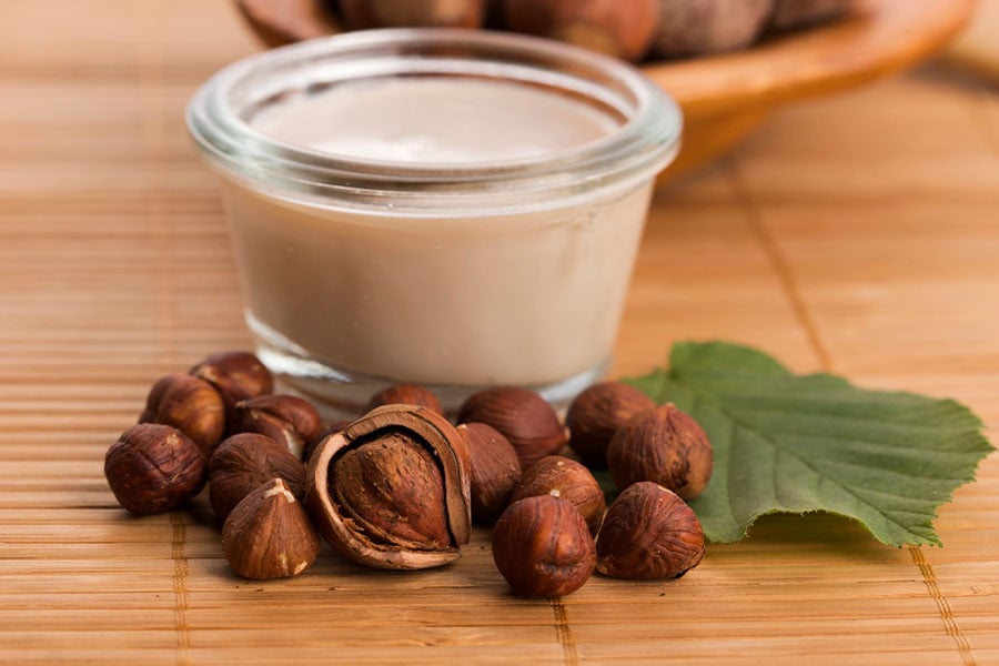 Лешниково мляко.