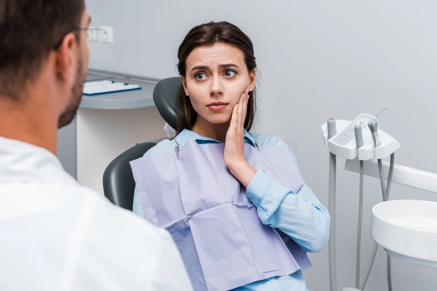 отдръпване на венците, лечение