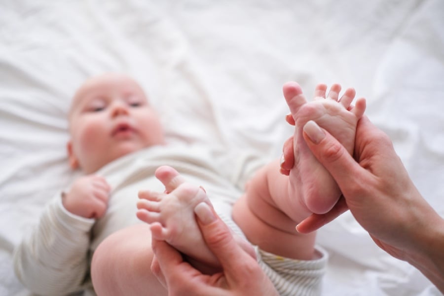 Вродени деформации на стъпалото, бебешки крачета