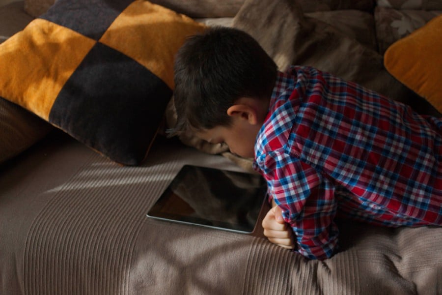 екранно време при децата