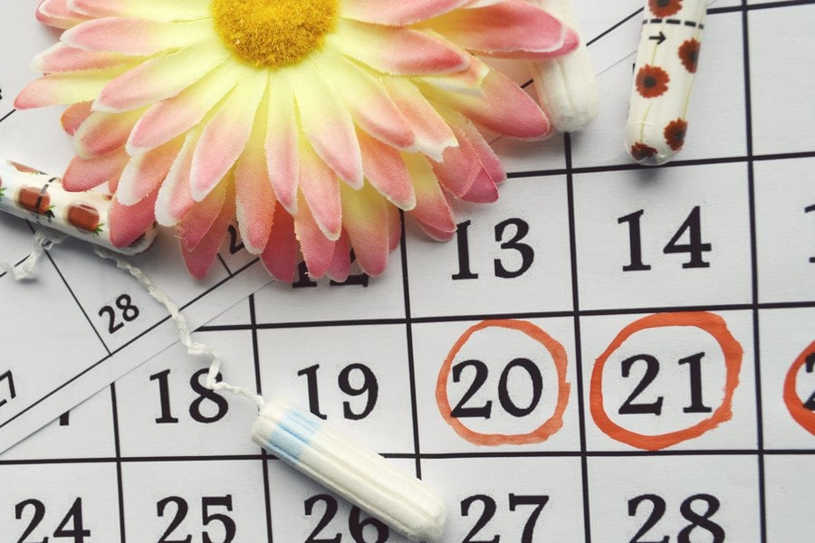 първа менструация, календар
