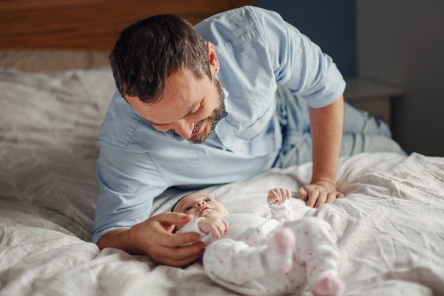 Ролята на бащата в първите дни след раждането 5 Ролята на бащата - емоционален стабилизатор