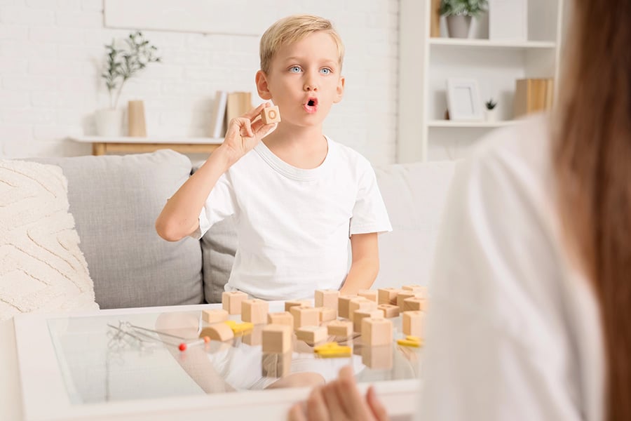 logoped koga imame nuzhda ot nego