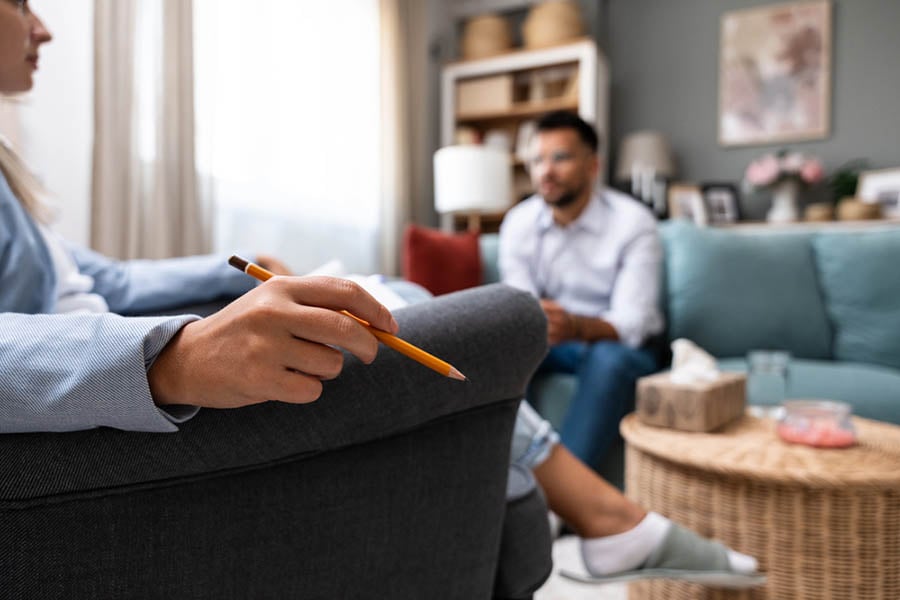 Стрес, терапия, психотерапевт.