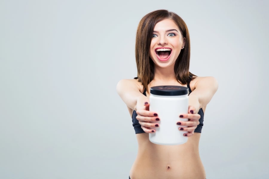 постно месо, жена пие протеин