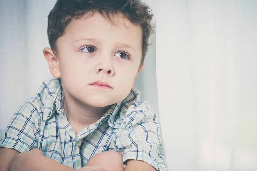 Постравматичен стрес при деца – тъжно дете