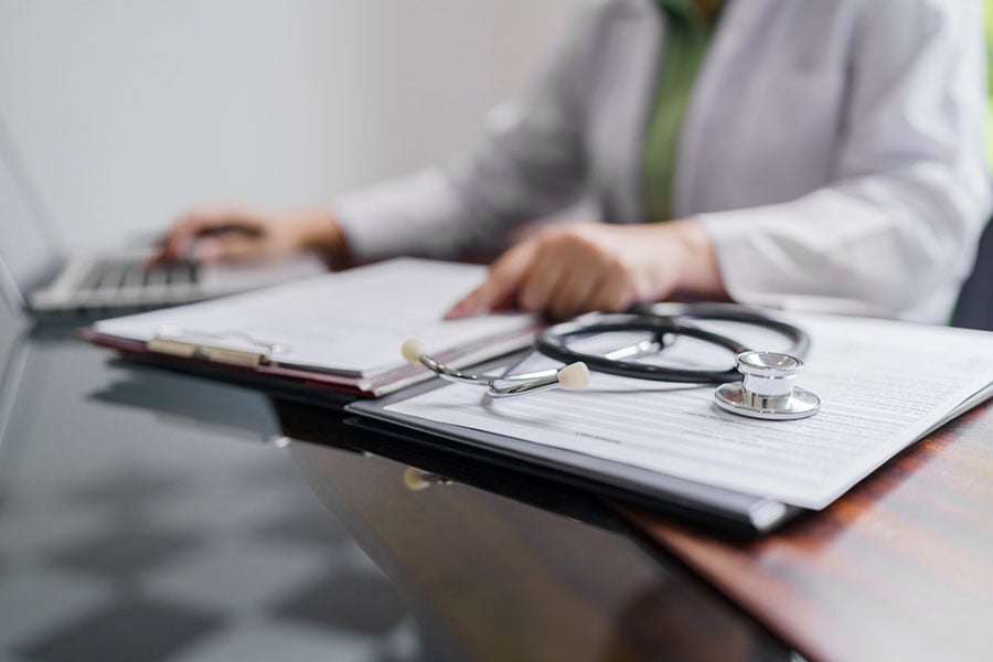 Интервю с д-р Никола Нацев за Forlife.